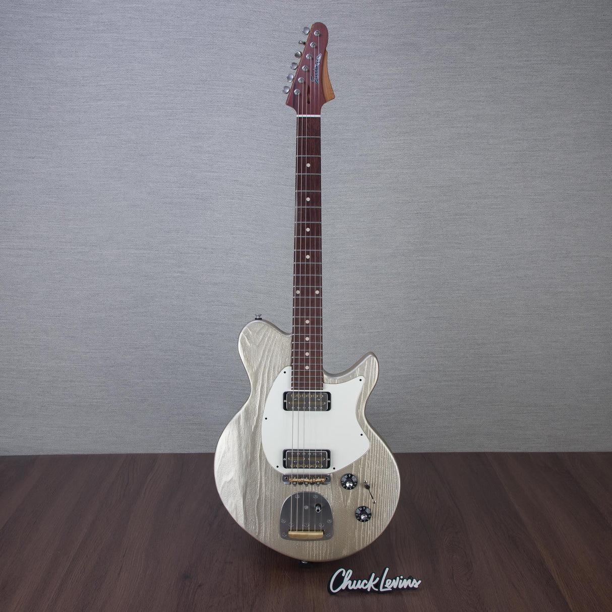 Eastman Offset '63 Electric Guitar - Shoreline Gold - Mint, Open Box