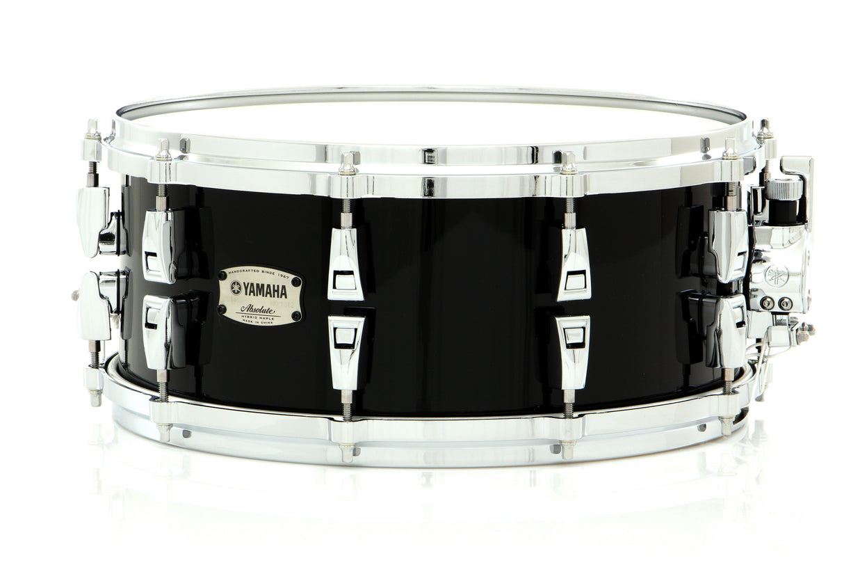 Yamaha 14" x 6" Absolute Hybrid Maple Snare Drum Solid Black - New,Solid Black