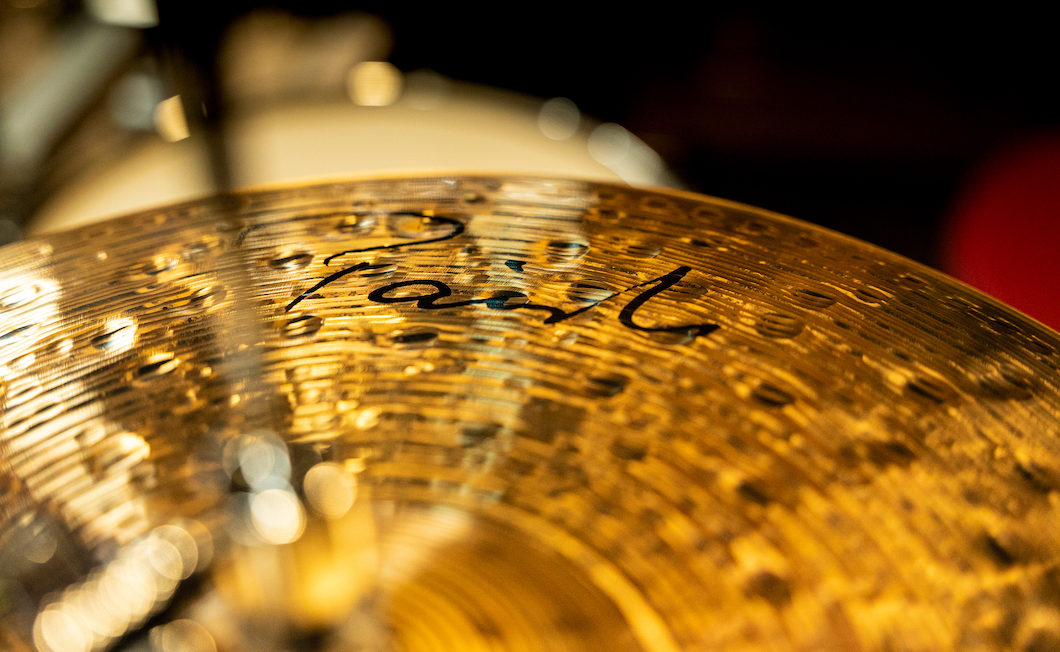 Paiste 14" Signature Dark Energy Hi-Hat Cymbals - New,14 Inch