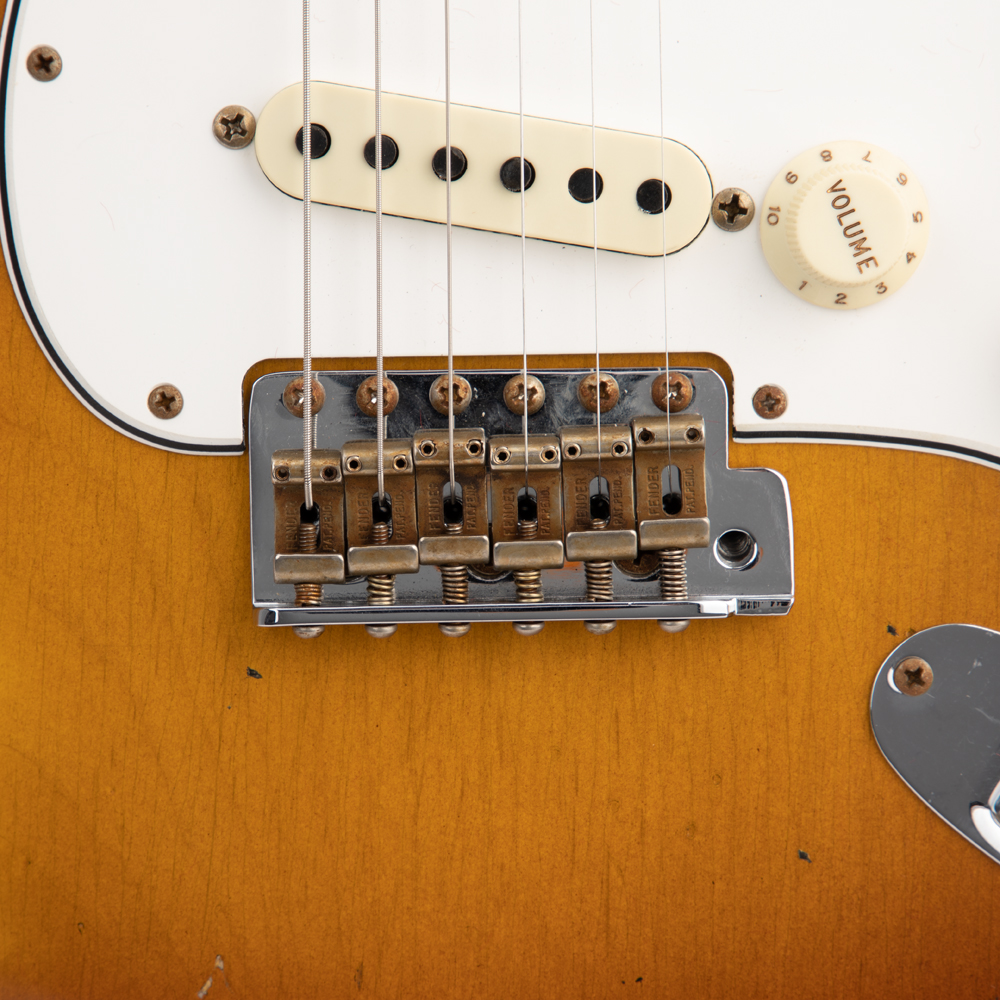 Fender Custom Shop #30 1967 Stratocaster Heavy Relic Electric Guitar - Faded Aged 3-Color Sunburst - #CZ555993