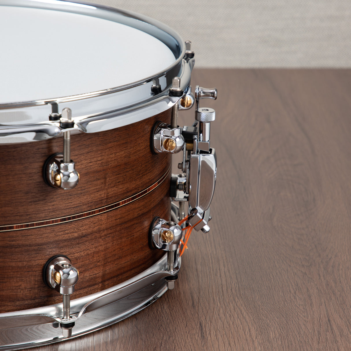 Pearl Music City 14x6.5-Inch Custom Walnut Snare Drum - Natural with Inlays