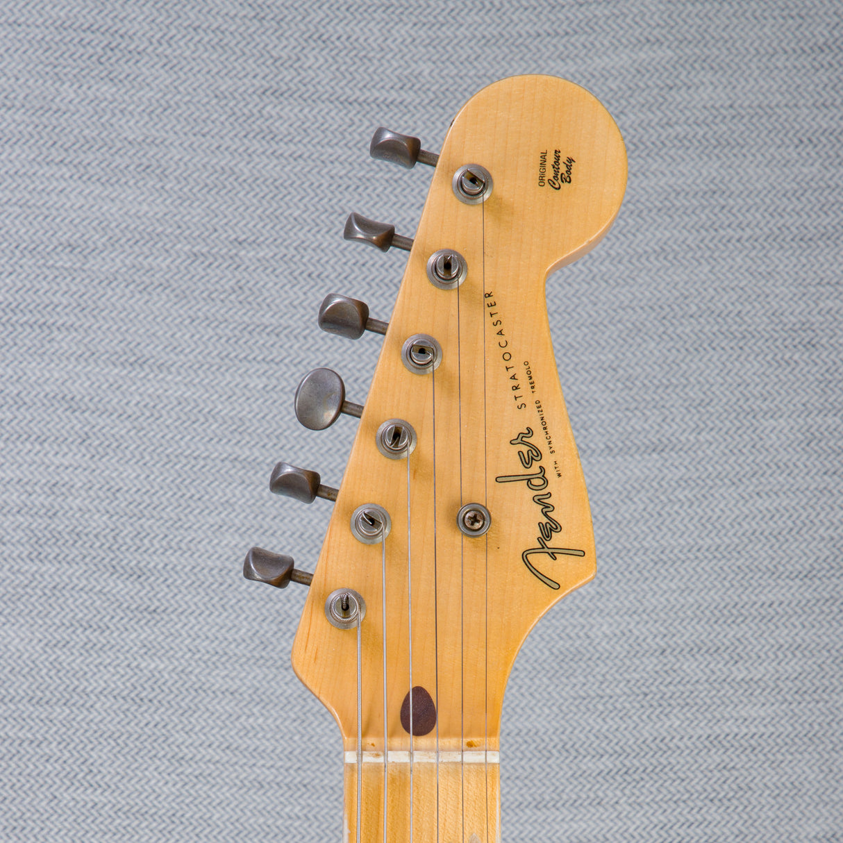 Fender Custom Shop Limited Edition 70th Anniversary 1954 Stratocaster Journeyman Relic Guitar - Wide-Fade 2-Color Sunburst - #XN4068