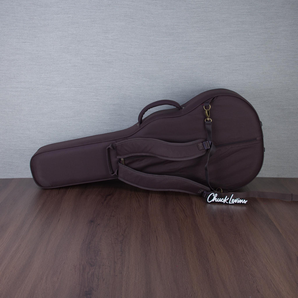 Taylor GT 811e Rosewood/Spruce Acoustic Electric Guitar - #1207103085