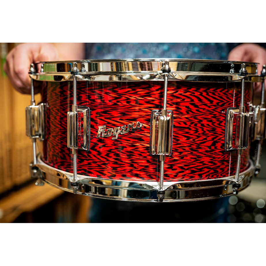Rogers 14" x 6.5" Dyna-Sonic Classic Snare Drum w/ Beavertail Lugs - Red Onyx