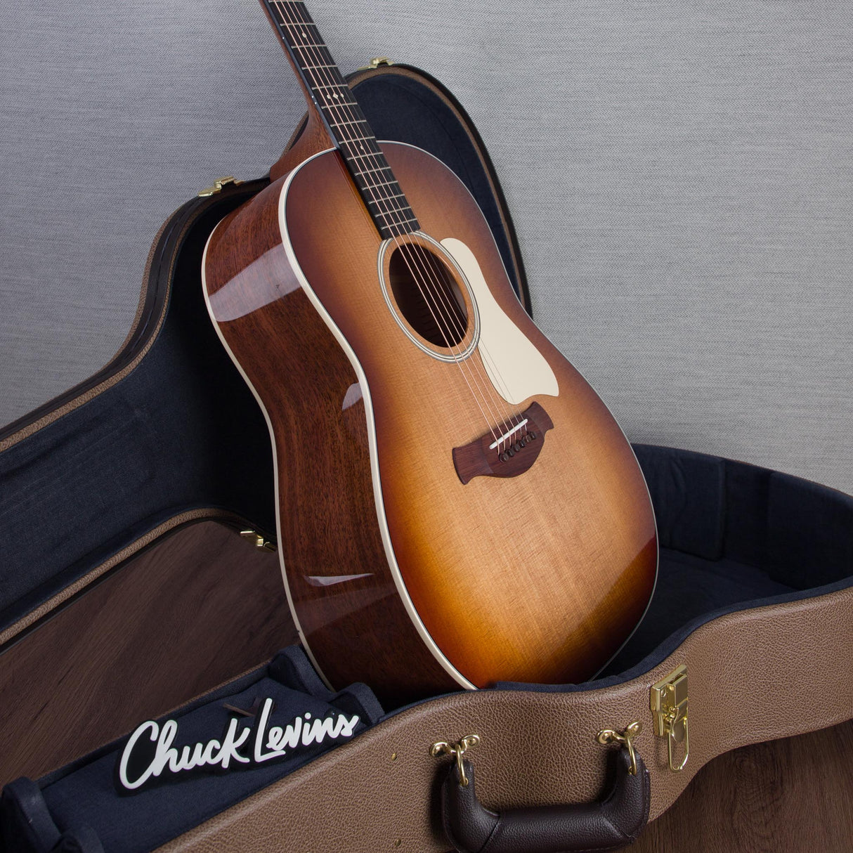 Taylor Gold Label 517e Mahogany/Spruce Acoustic Electric Guitar - Sunburst/Cream Pickguard - #1204255021