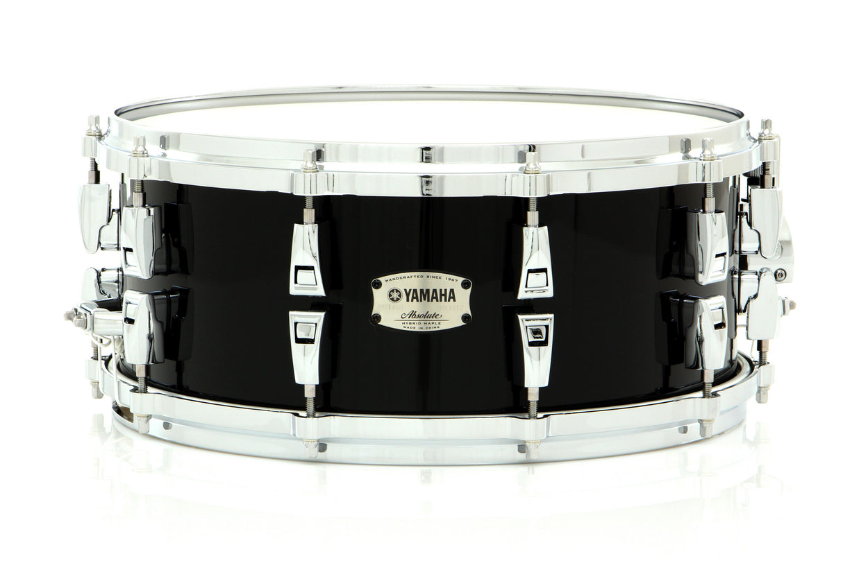 Yamaha 14" x 6" Absolute Hybrid Maple Snare Drum Solid Black - New,Solid Black