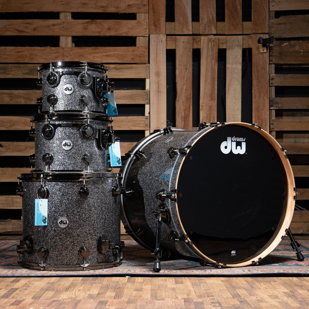 DW Collectors's Oak 4-Piece Shell Pack with 22-Inch Kick - Black Galaxy