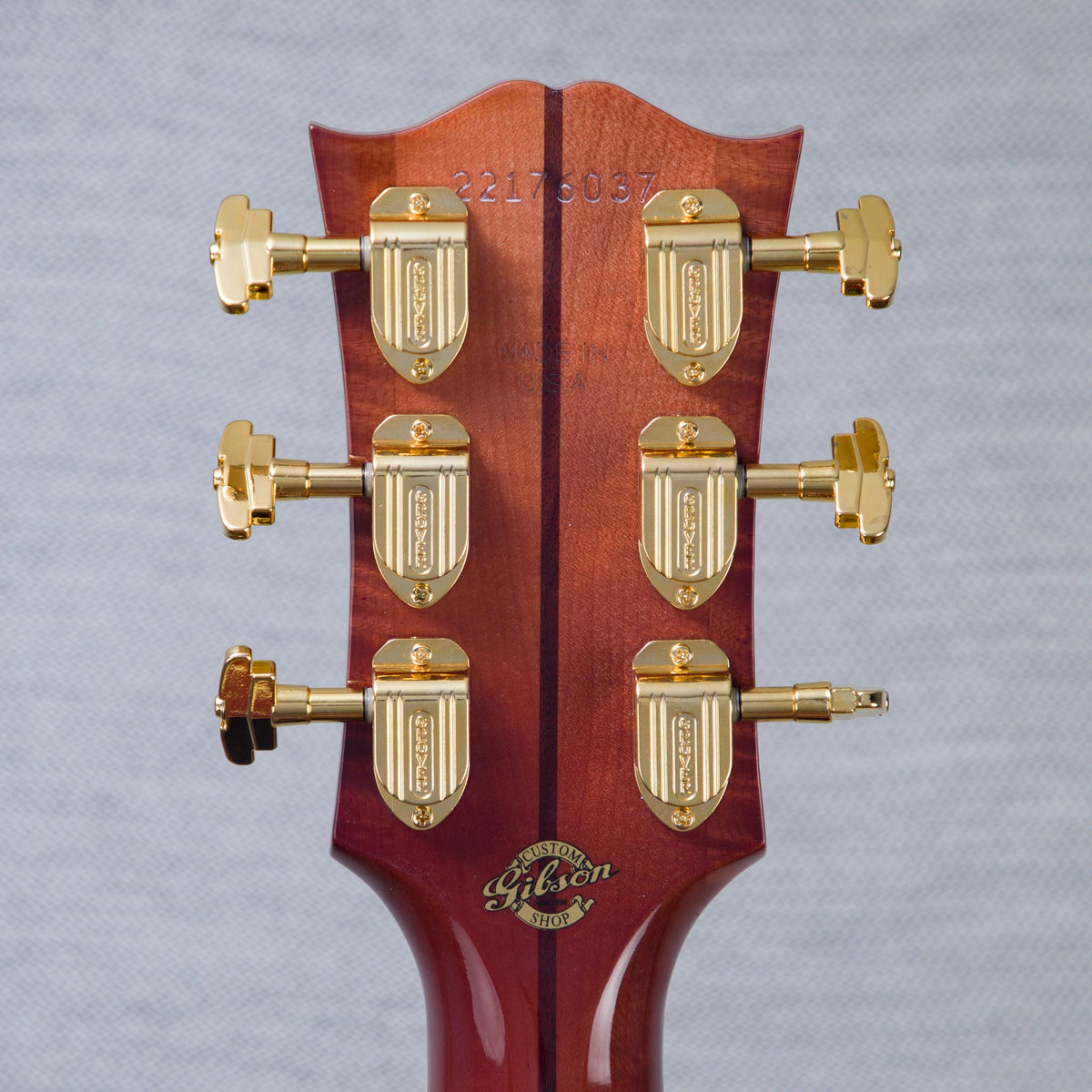 Gibson Limited Edition Custom Shop SJ-200 Anniversary Maple/Bearclaw Sitka Spruce Acoustic Electric Guitar - Cremona Burst - #22176037