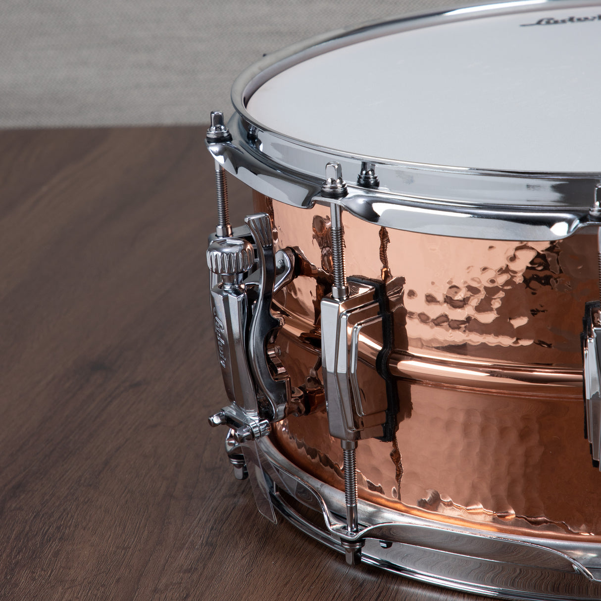 Ludwig Copper Phonic 6.5x14-Inch Snare - Hammered Shell, Imperial Lugs