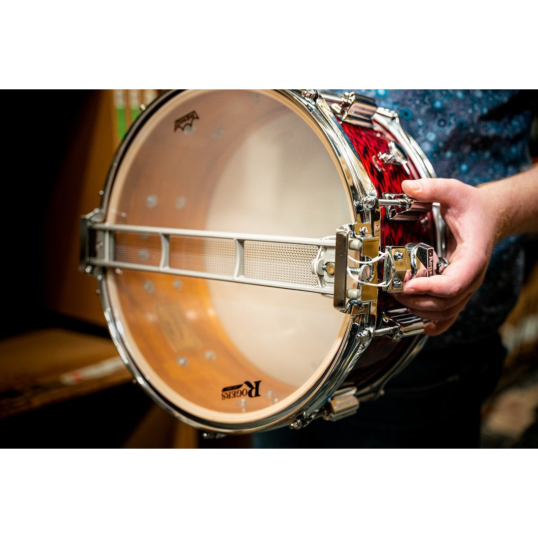 Rogers 14" x 6.5" Dyna-Sonic Classic Snare Drum w/ Beavertail Lugs - Red Onyx
