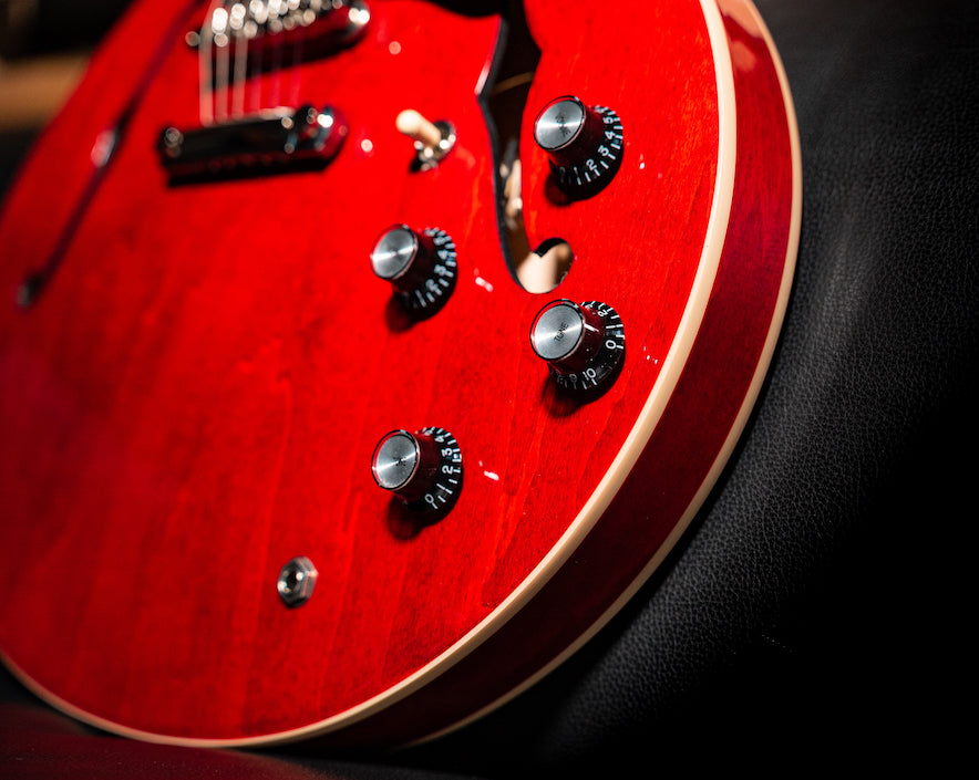 Gibson ES-335 Semi Hollow Body Guitar - Sixties Cherry - New