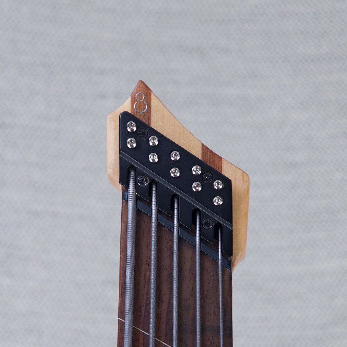 Sire Marcus Miller M6 Fretless 5-String Headless Electric Bass Guitar - Tobacco Sunburst Satin