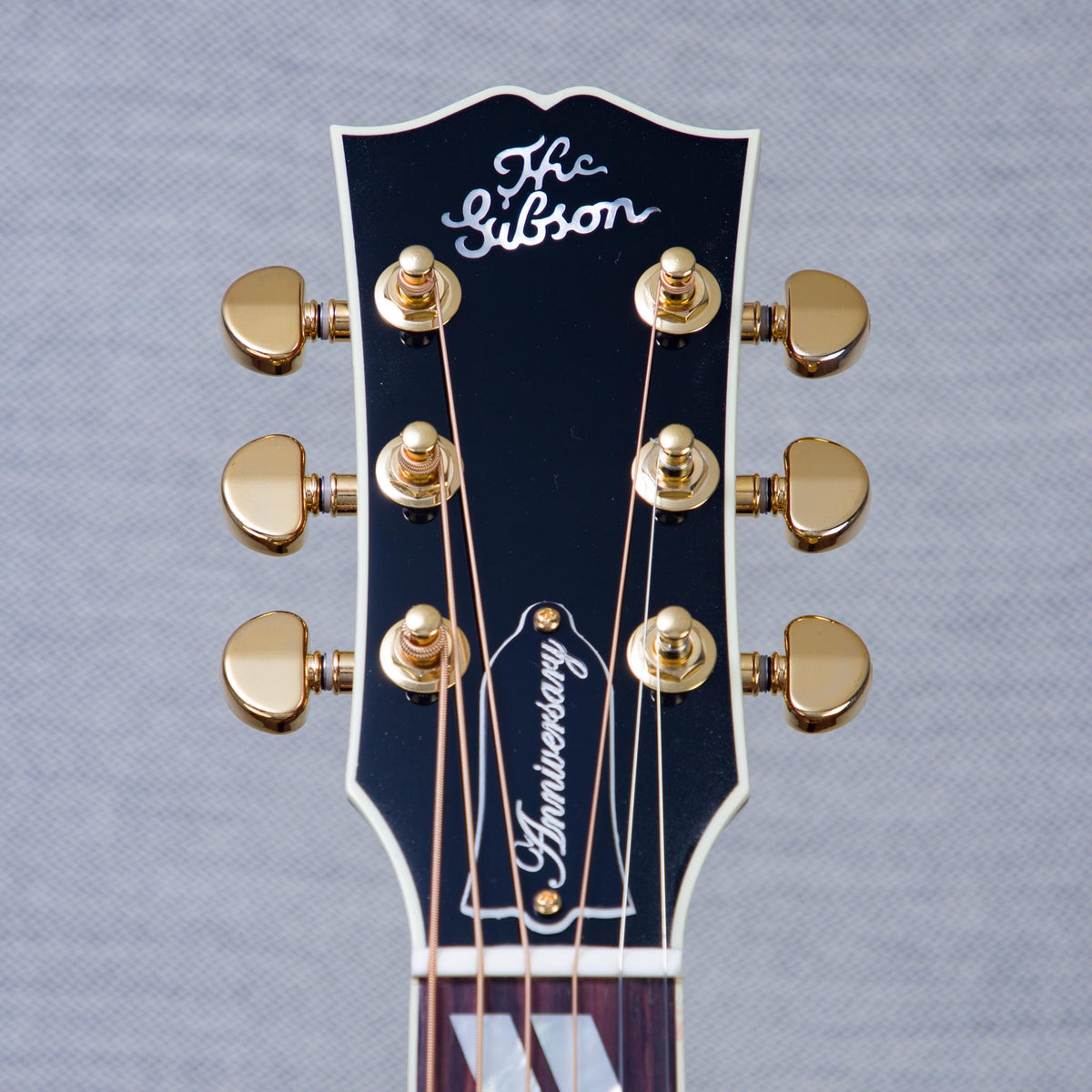 Gibson Limited Edition Custom Shop Hummingbird Anniversary Mahogany/Bearclaw Sitka Spruce Acoustic Electric Guitar - Cremona Burst - #21766022