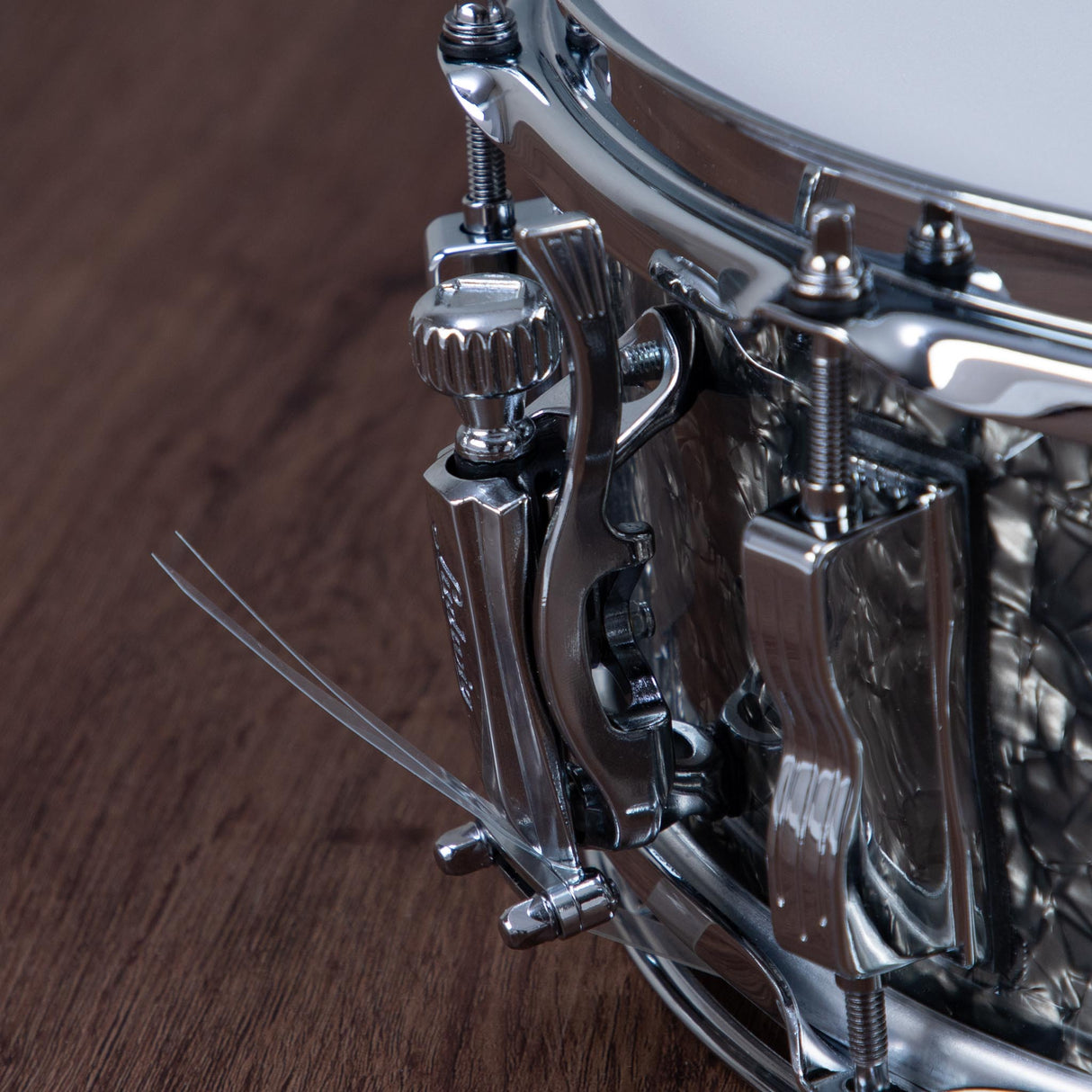 Ludwig 5 x 14-Inch Classic Maple Snare Drum - Black Pearl