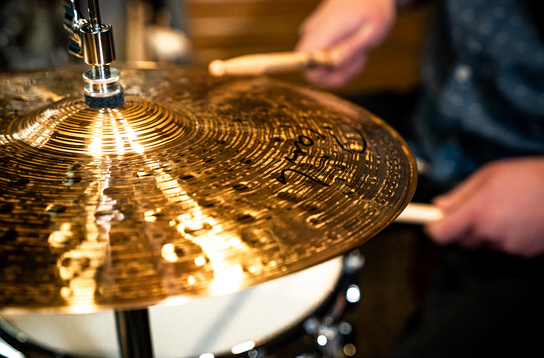 Paiste 14" Signature Dark Energy Hi-Hat Cymbals - New,14 Inch