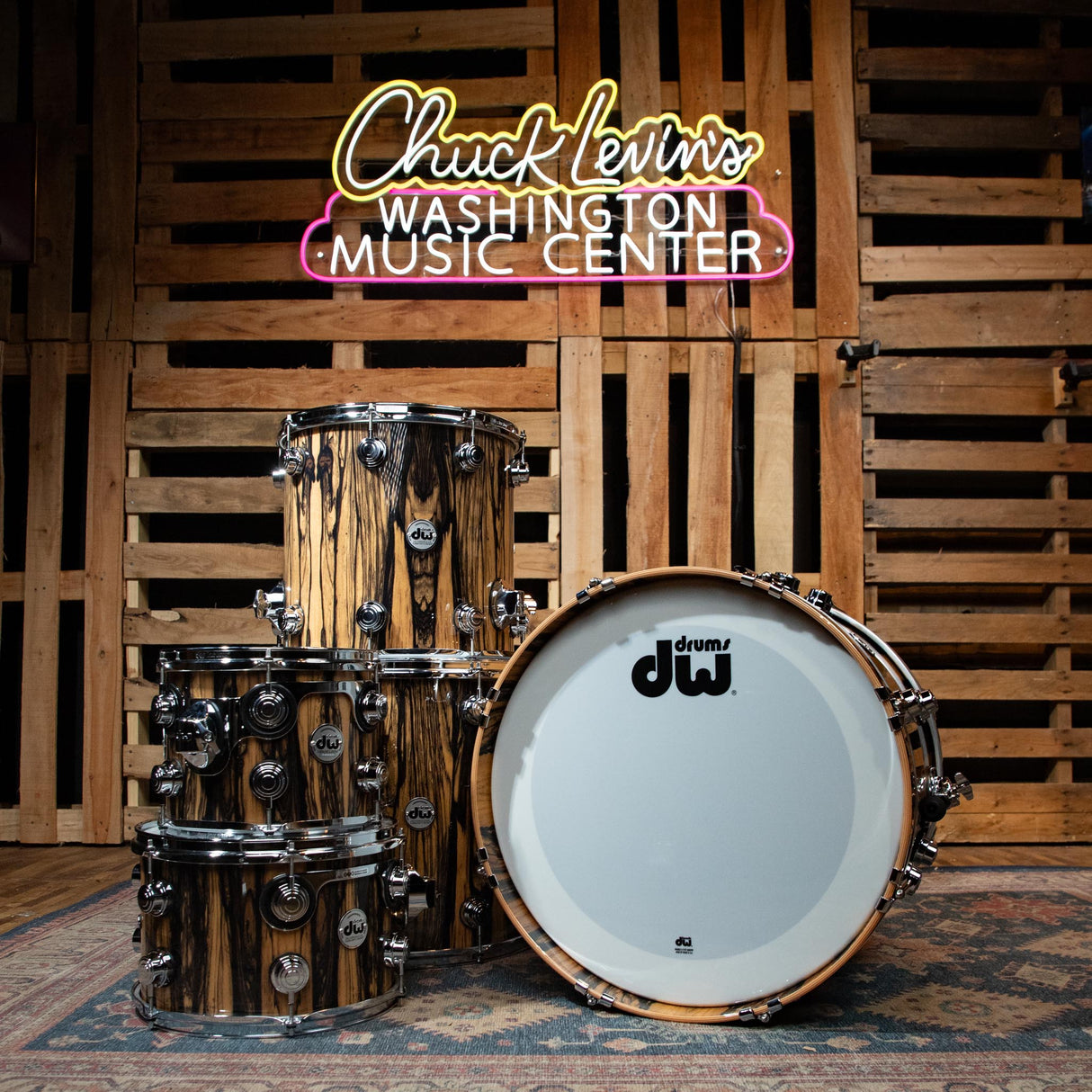 DW Collector's Series Exotic 5-Piece Shell Pack - Natural Lacquer over Royal Ebony Veneer