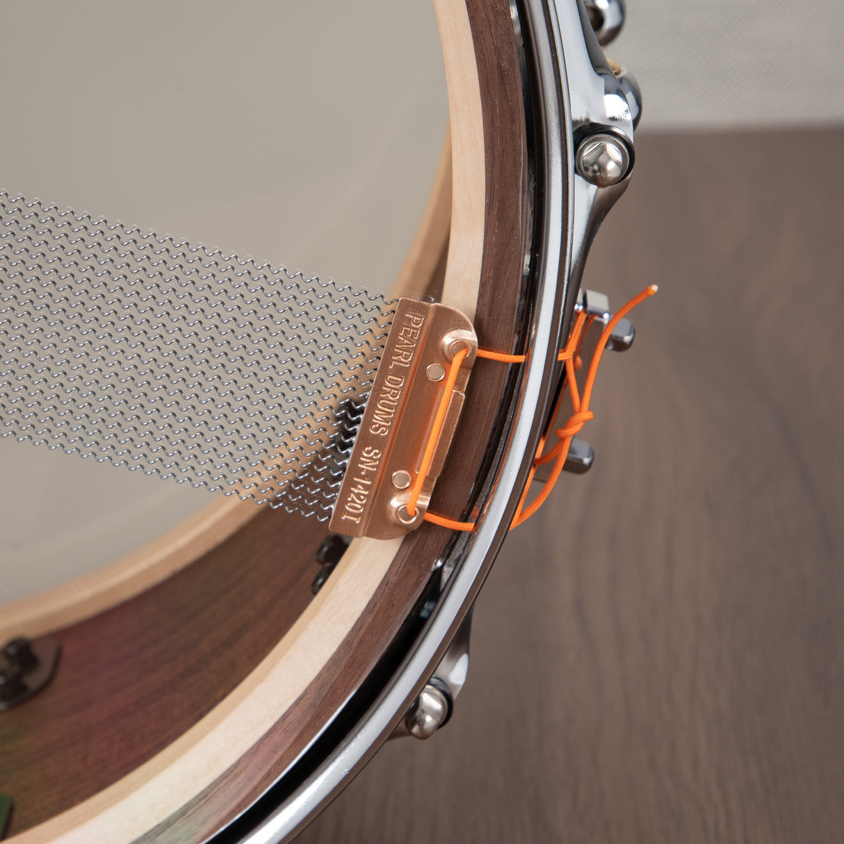 Pearl Music City 14x6.5-Inch Custom Walnut Snare Drum - Natural with Inlays