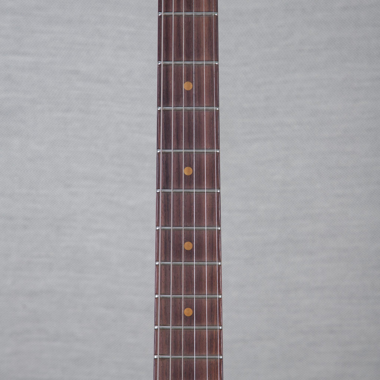 Fender Custom Shop Limited Edition 1960 Stratocaster Journeyman Electric Guitar - Faded/Aged 3-Color Sunburst - #CZ560175