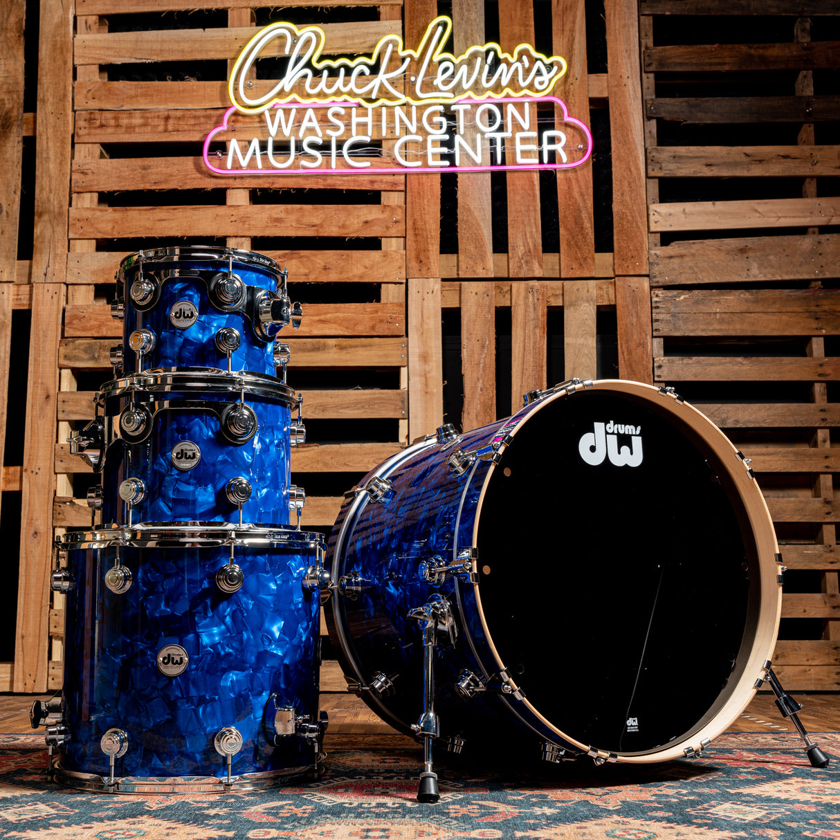 DW Collector's 333 4-pc Maple Shell Pack with 22-Inch Kick - Blue Moonstone