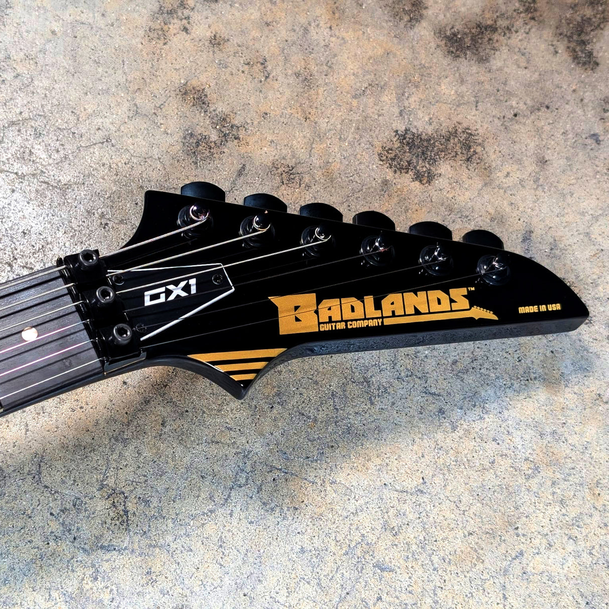 Badlands GX1 Hellcat HSS Electric Guitar With Keeley Limited Edition Hellcat Caverns Delay/Reverb Effects Pedal