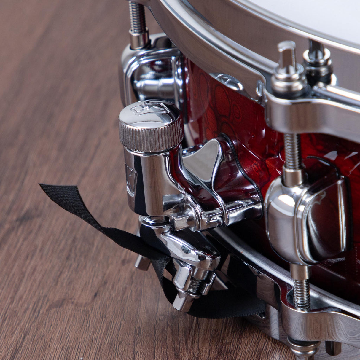 Tama 4 x 14-Inch Starclassic Bubinga Snare Drum - Volcanic Red Burst