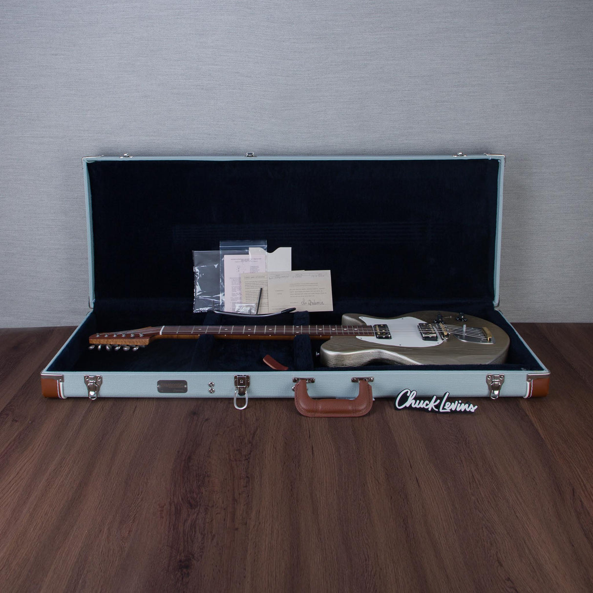 Eastman Offset '63 Electric Guitar - Shoreline Gold