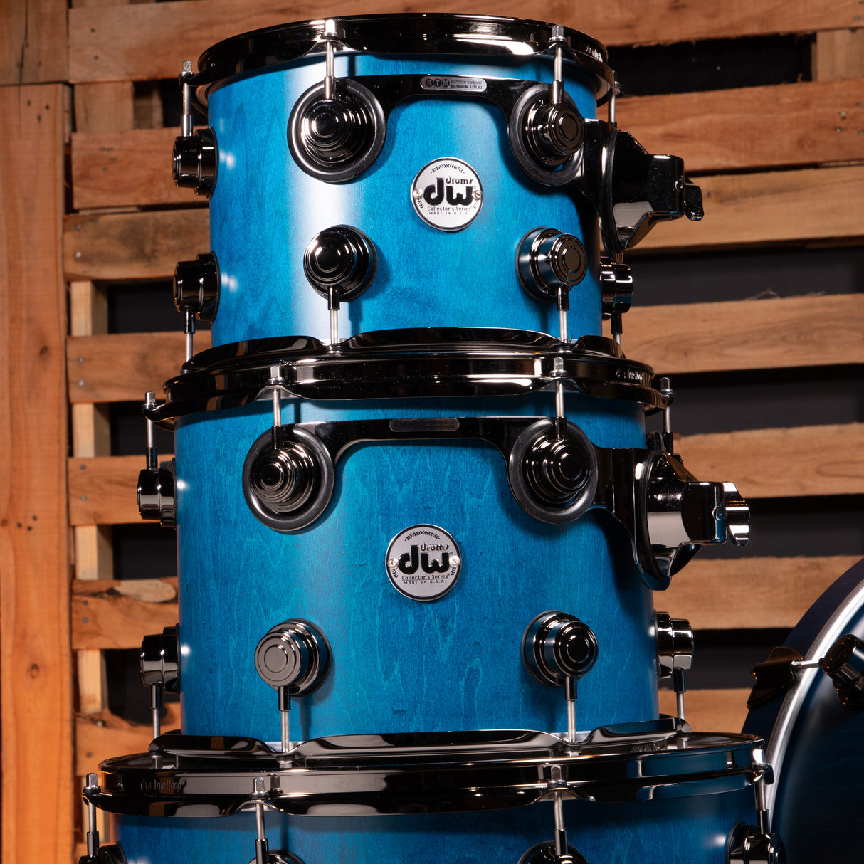 DW 333 4-Piece Shell Pack, 22-Inch Kick - Azure Satin, Black Nickel Hardware