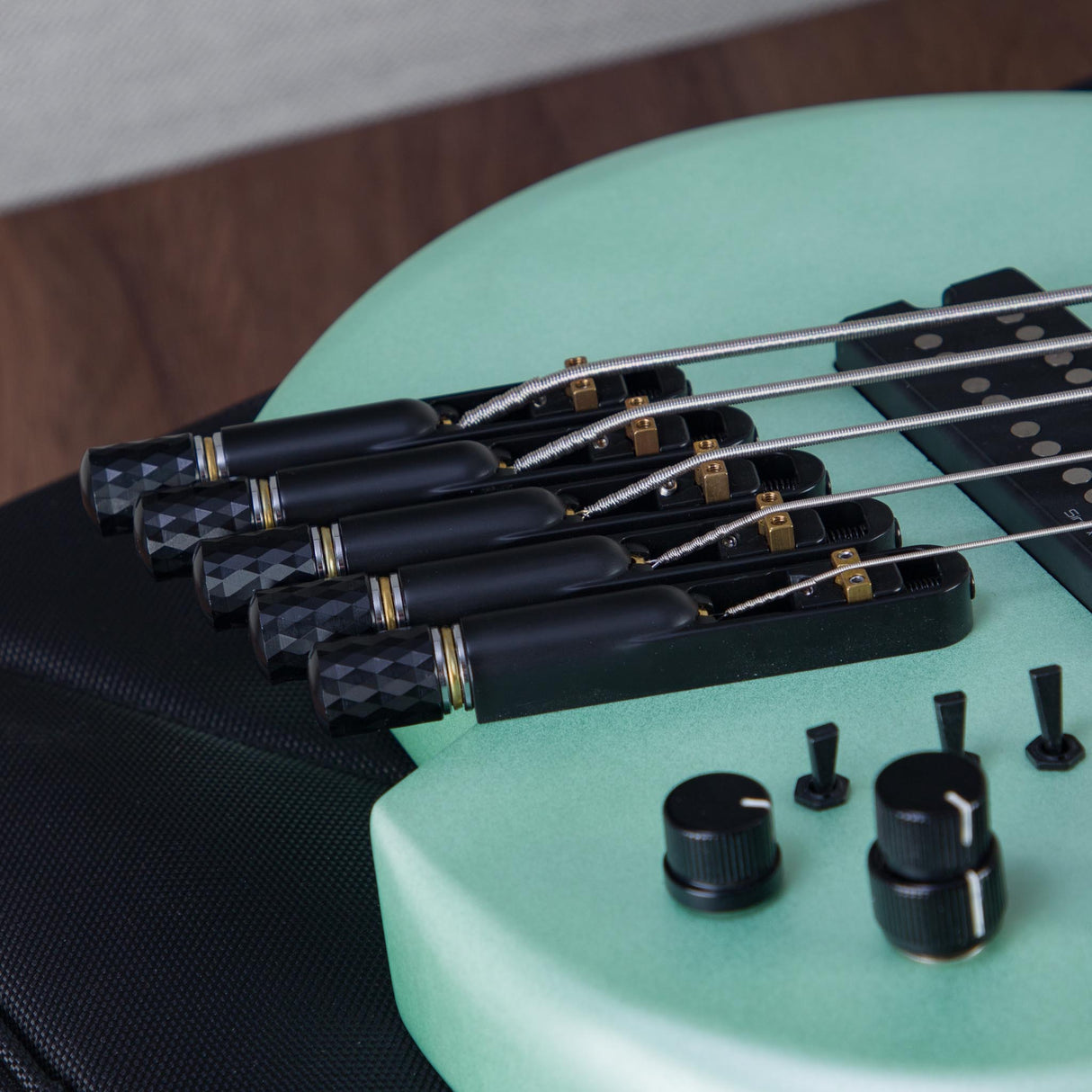 Sire Marcus Miller M6 5-String Headless Electric Bass Guitar - Surf Green Metallic Satin