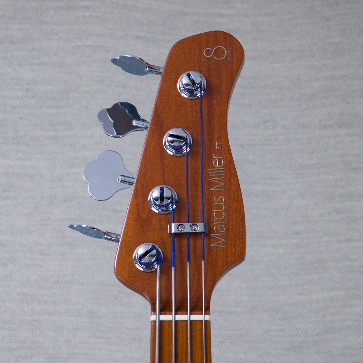 Sire Marcus Miller Z7 4-String Fretless Bass Guitar, Roasted Hard Maple Fingerboard - Natural