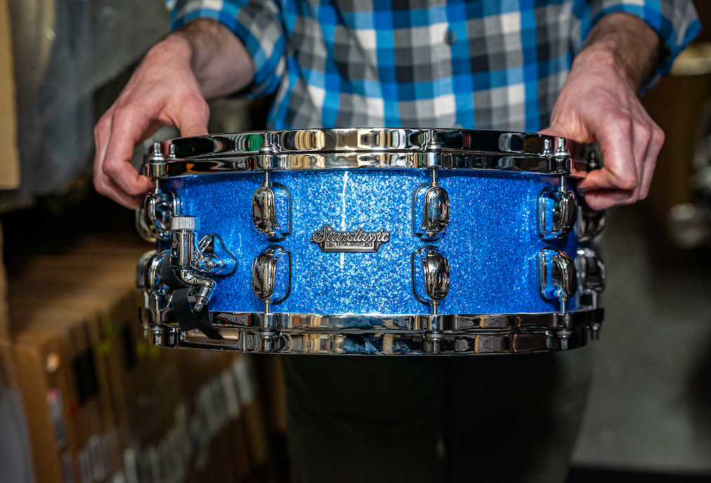 Tama 14" x 5.5" Starclassic Maple Snare Drum - Vintage Blue Sparkle