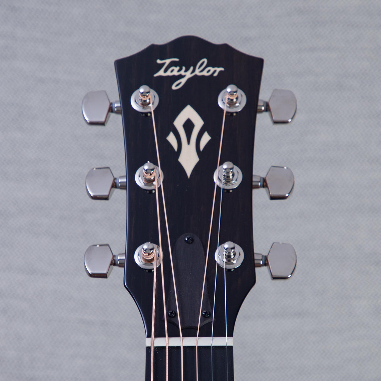 Taylor Gold Label 517e Mahogany/Spruce Acoustic Electric Guitar - Sunburst/Firestripe Pickguard - #1205025077