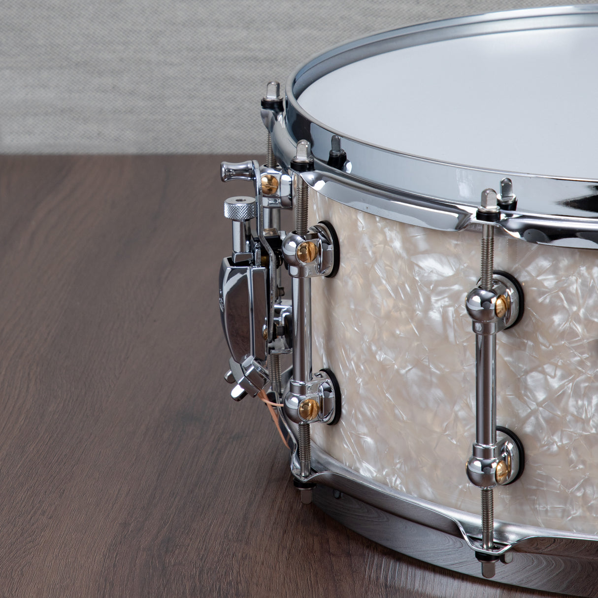Pearl Music City Custom Master's Maple Reserve 6.5x14 Snare - Nicotine White Marine Pearl - New
