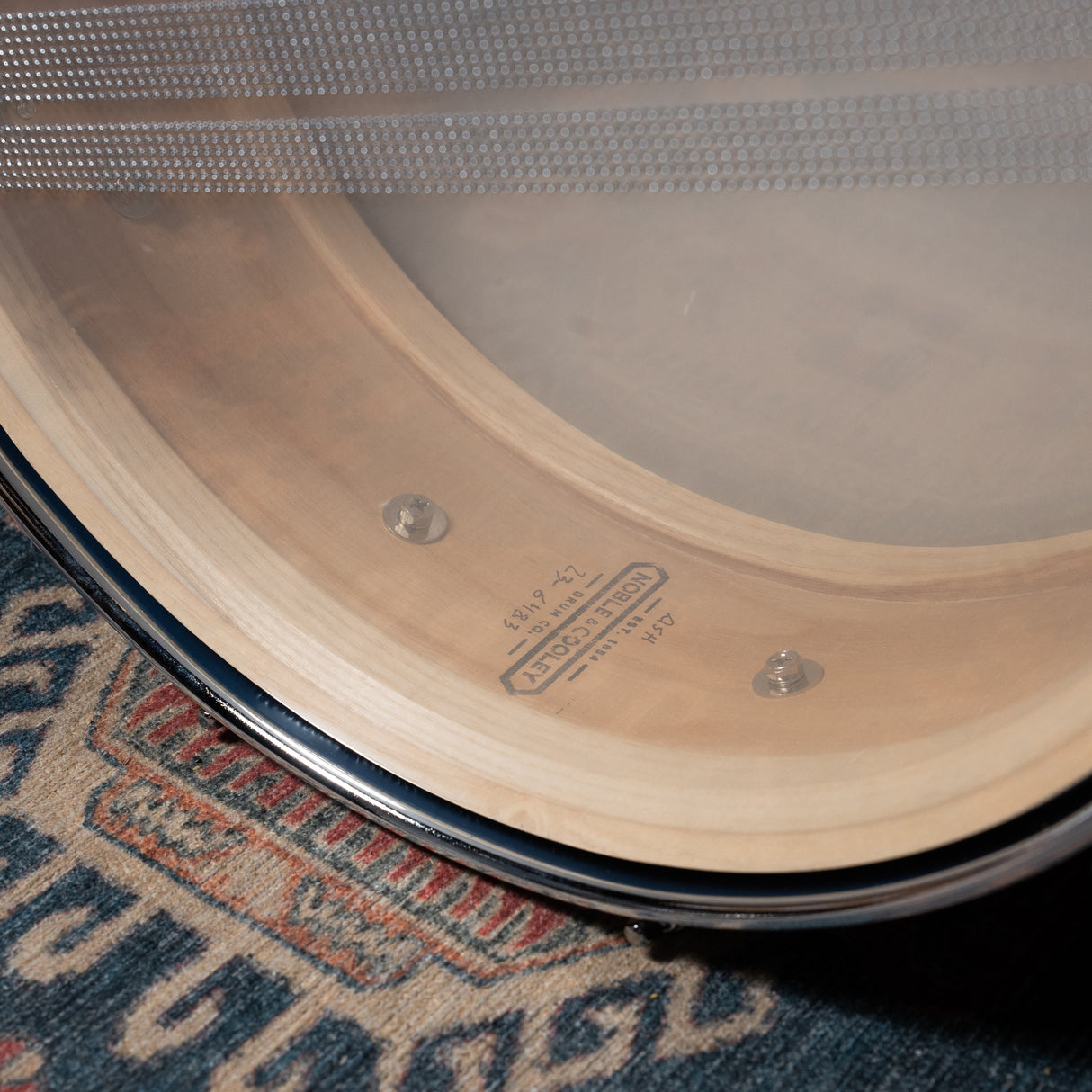 Noble & Cooley 5x14-Inch Solid Ash Shell Snare - Trans Blue Gloss