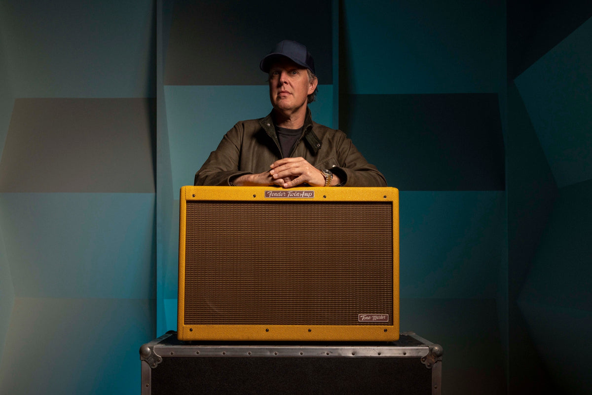 Joe Bonamassa with the Fender Tone Master ’59 Twin-Amp JB Edition