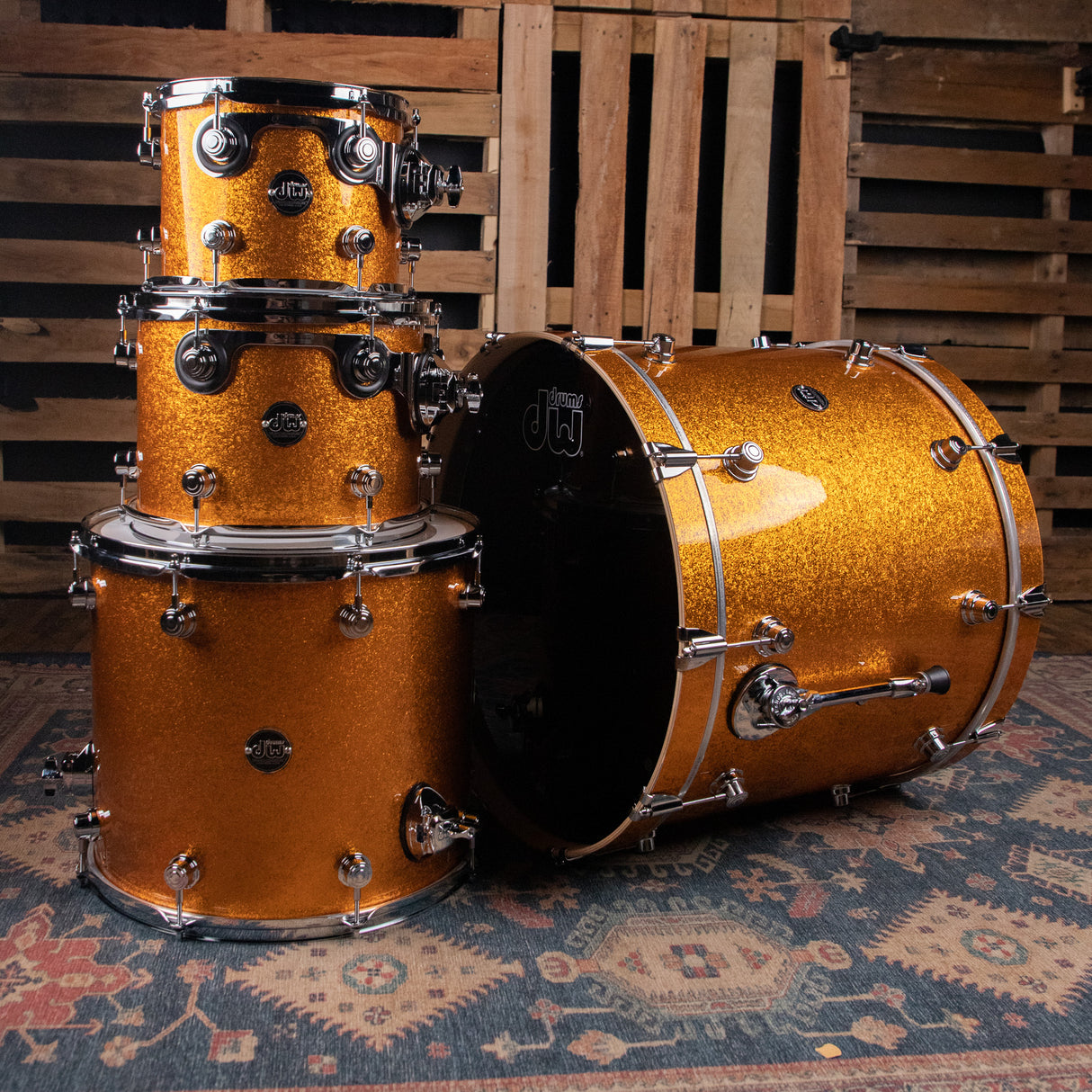 DW Performance Series 4-Piece Shell Pack with 22-Inch Kick - Gold Sparkle