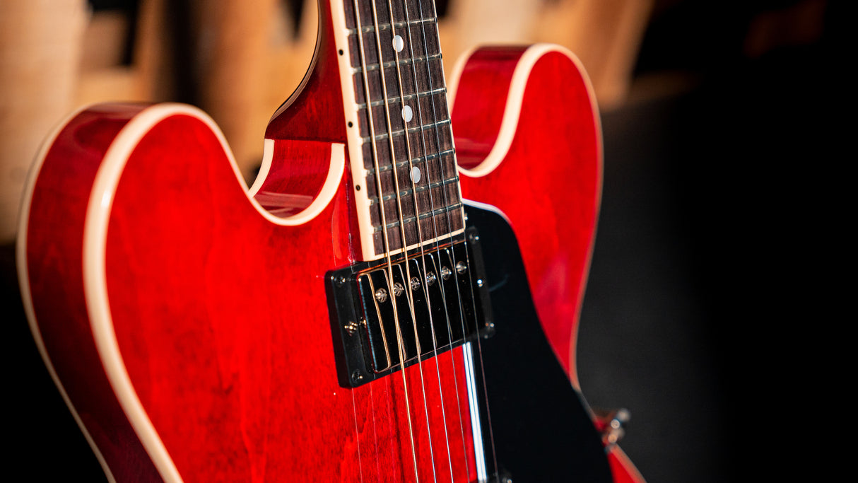 Gibson ES-335 Semi Hollow Body Guitar - Sixties Cherry - New