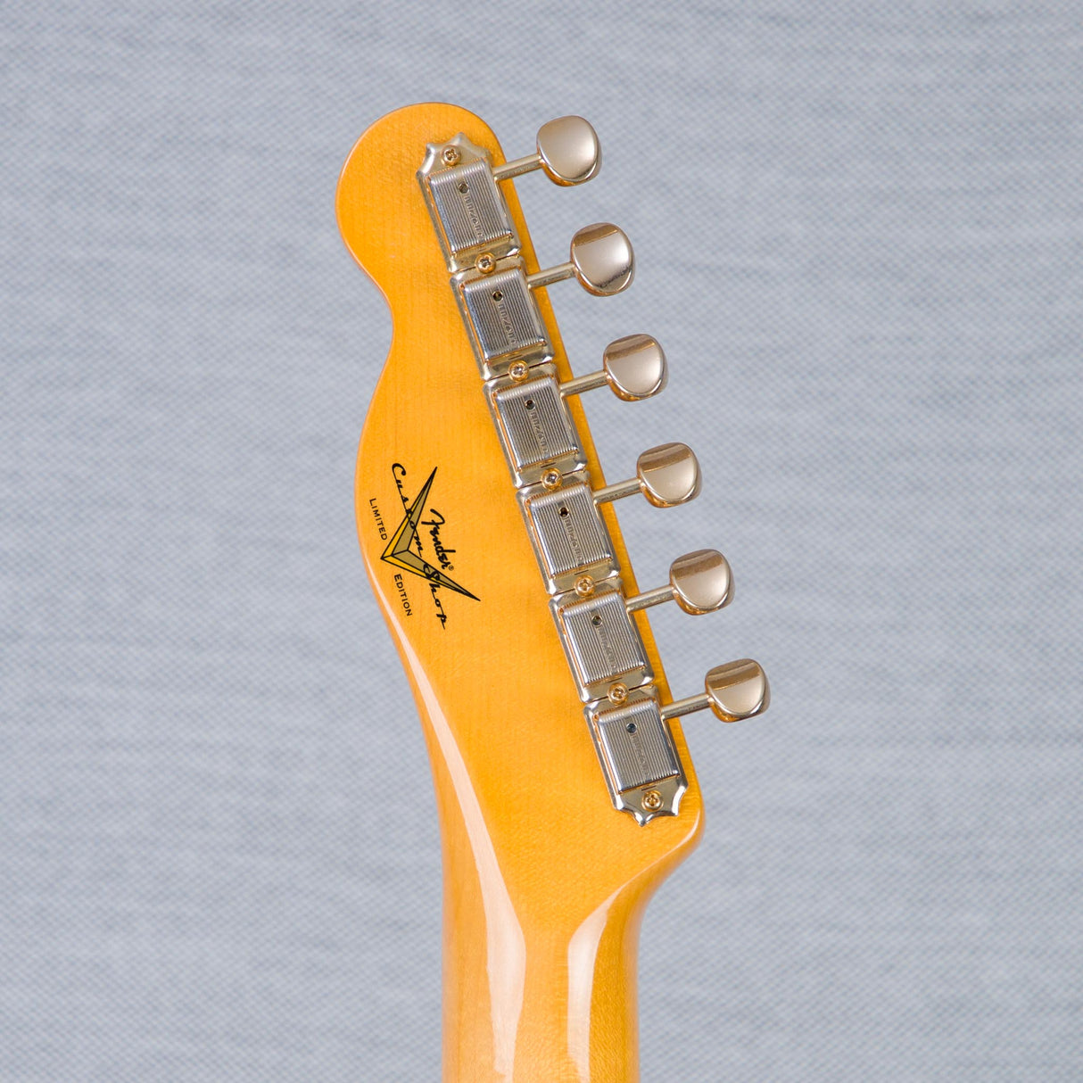 Fender Custom Shop Limited Edition Hotshot Telecaster Electric Guitar Deluxe Closet Classic - Aged Sapphire Blue Transparent - #R122684