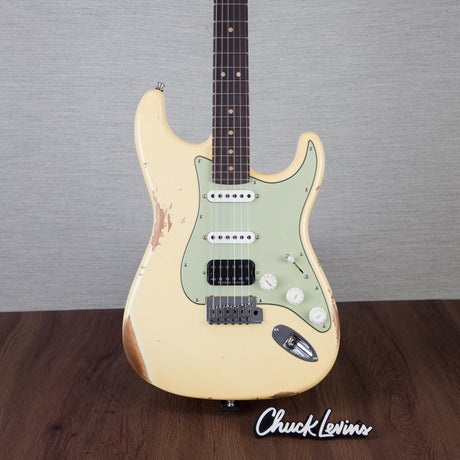 Fender Custom Shop Deluxe Stratocaster Electric Guitar Closet Classic - Vintage White - #R143612