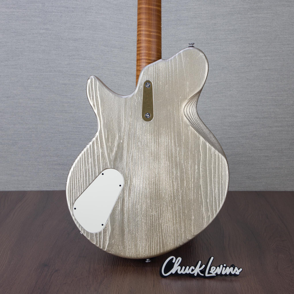 Eastman Offset '63 Electric Guitar - Shoreline Gold