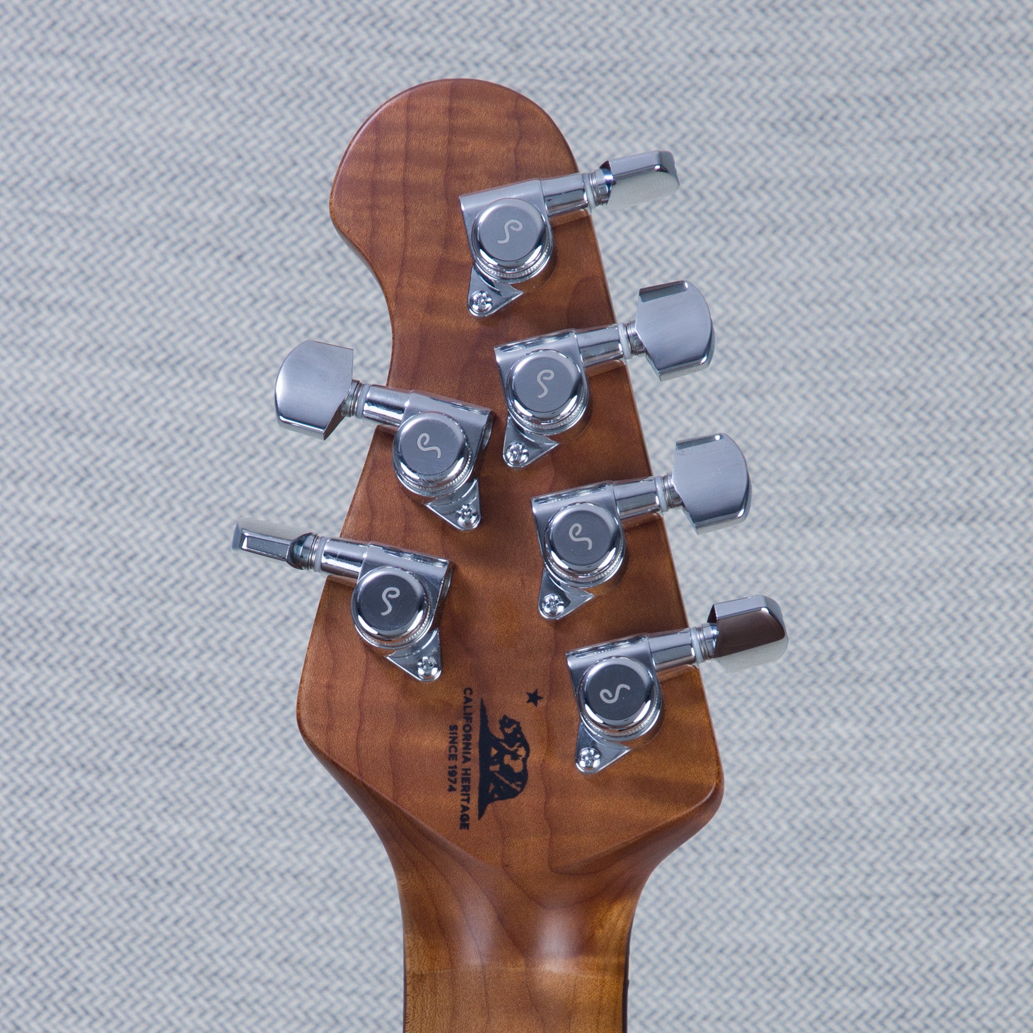 ギター Music Man - Cutlass SSS Trem Music Man Cutlass SSS Trem Electric Guitar - Powder Blue – Chuck