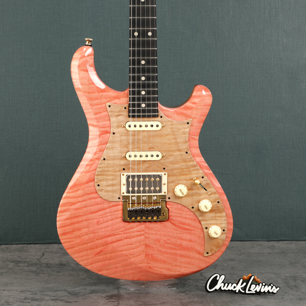 Knaggs Guitars - Chuck Levin's Washington Music Center