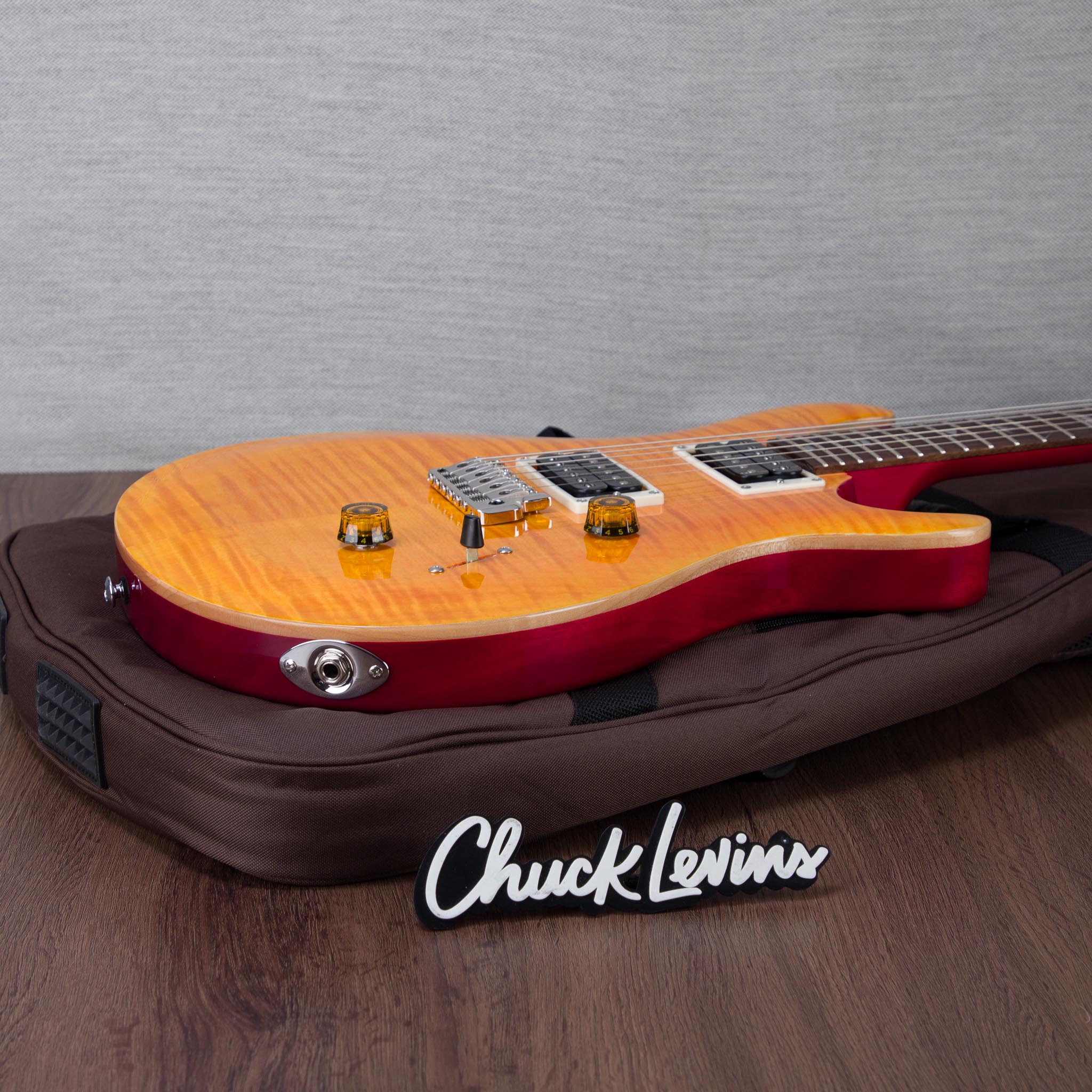 PRS SE Custom 24 Electric Guitar - Vintage Yellow – Chuck Levin's