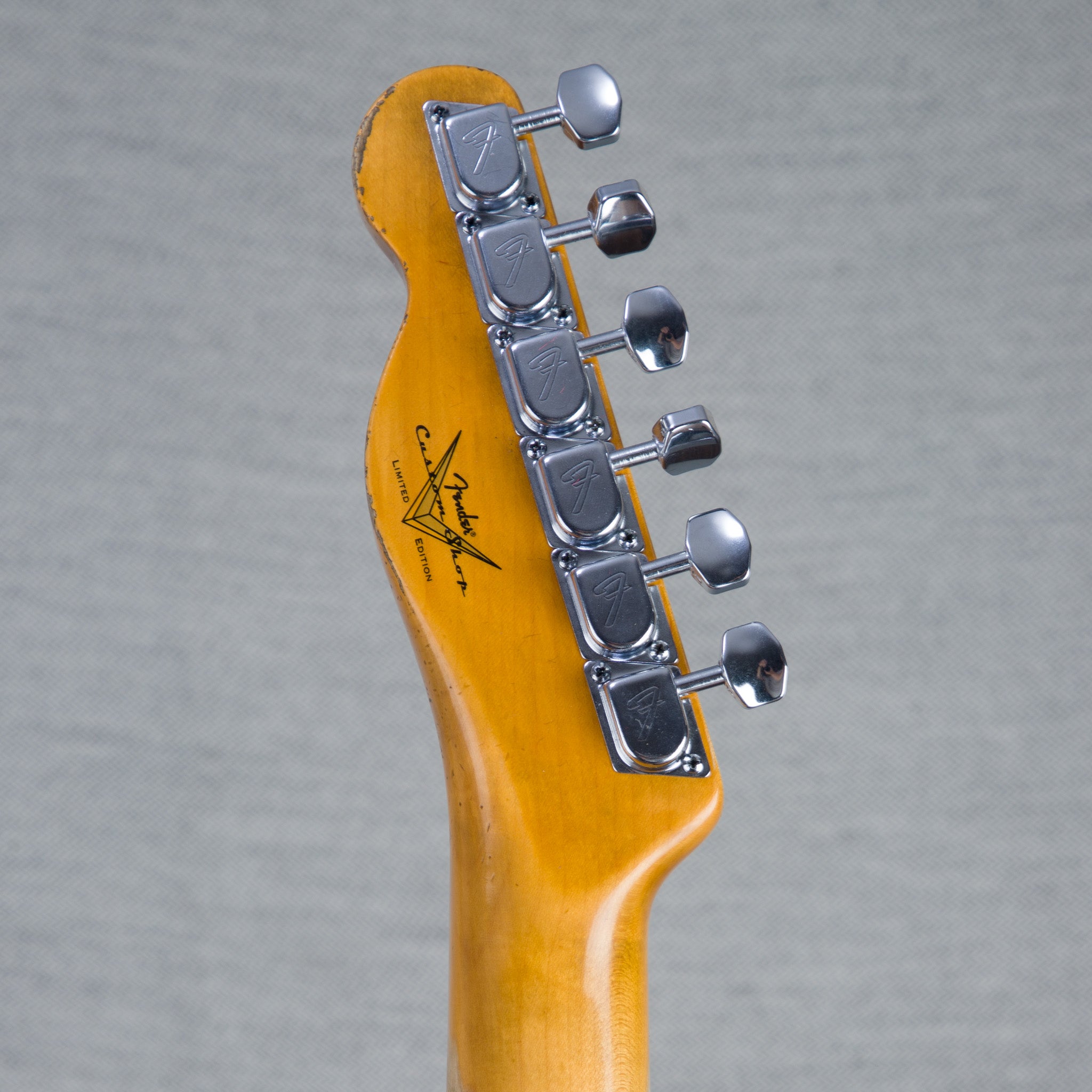 Fender Custom Shop Limited Edition '68 Telecaster Relic – Black