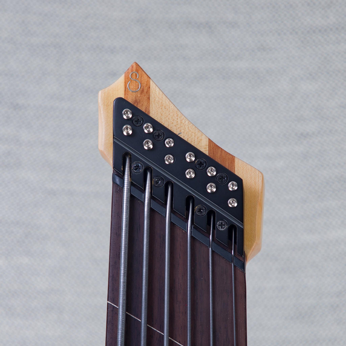 Sire Marcus Miller M6 Fretless 6-String Headless Electric Bass Guitar - Black Satin