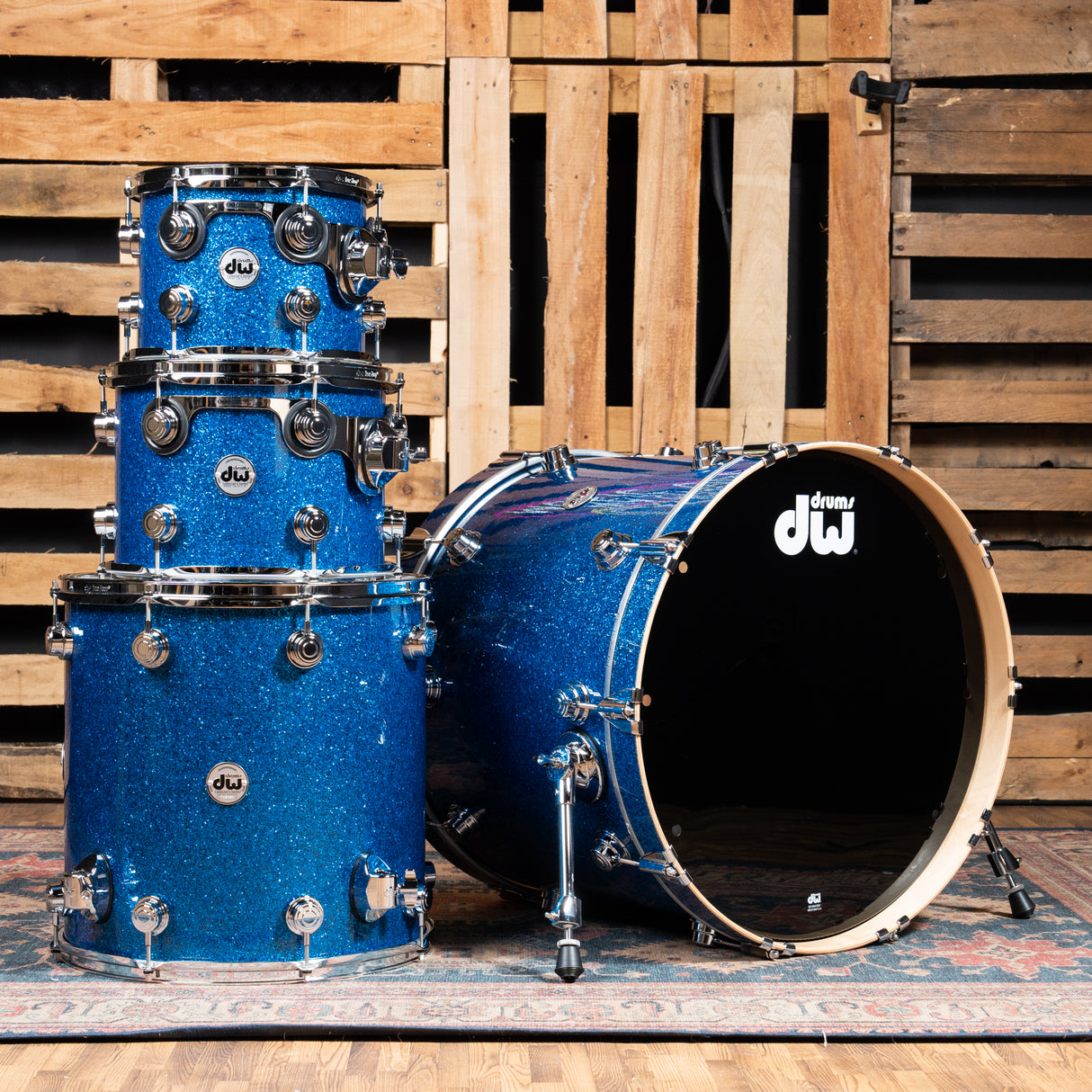 DW Collector's Standard Maple 4-Piece Shell Pack, 22-Inch Kick - Blue Glass