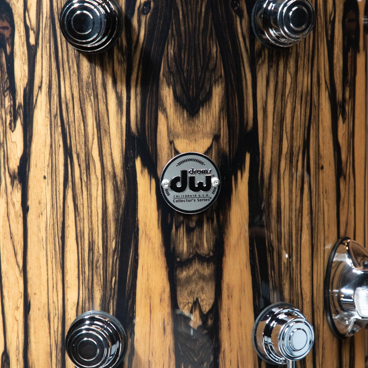 DW Collector's Series Exotic 5-Piece Shell Pack - Natural Lacquer over Royal Ebony Veneer