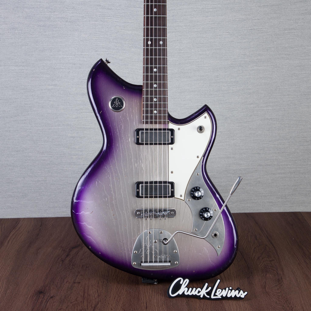 Novo Guitars - Chuck Levin's Washington Music Center