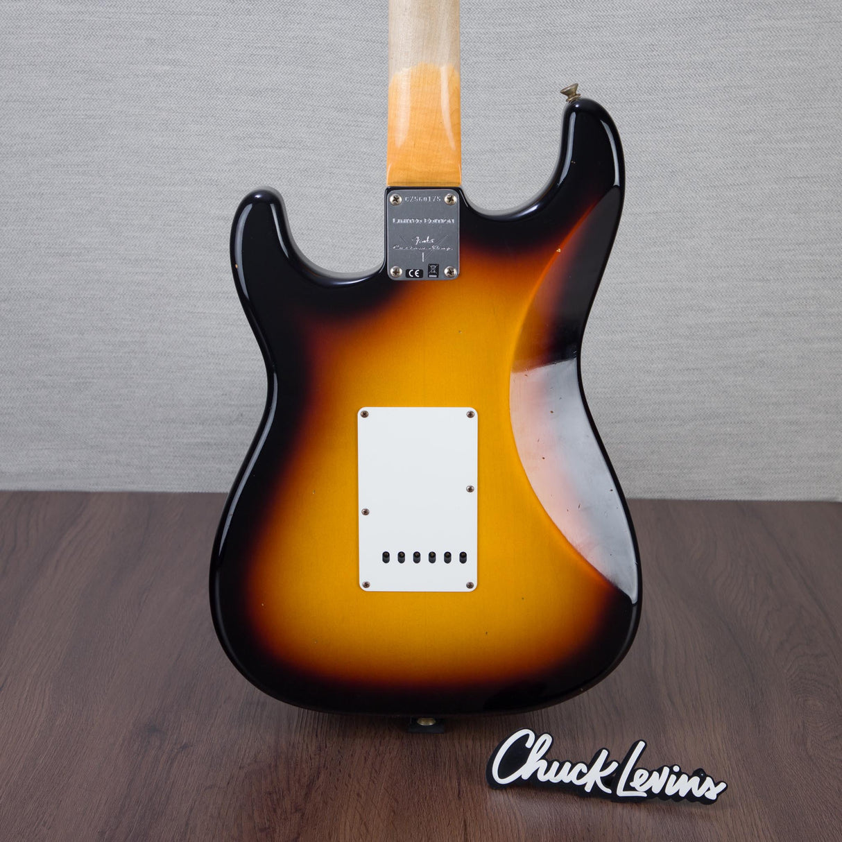 Fender Custom Shop Limited Edition 1960 Stratocaster Journeyman Electric Guitar - Faded/Aged 3-Color Sunburst - #CZ560175