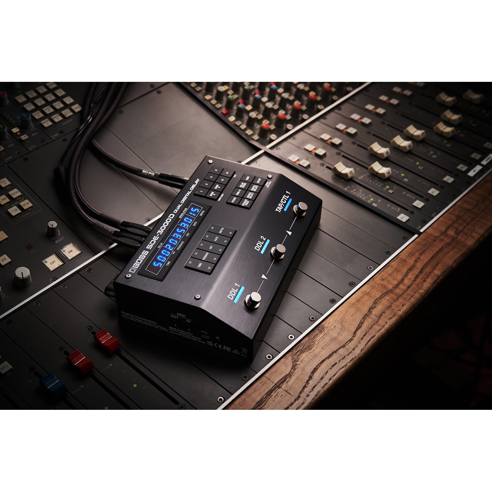 Boss SDE-3000D Dual Digital Delay Guitar Pedal – Chuck Levin's