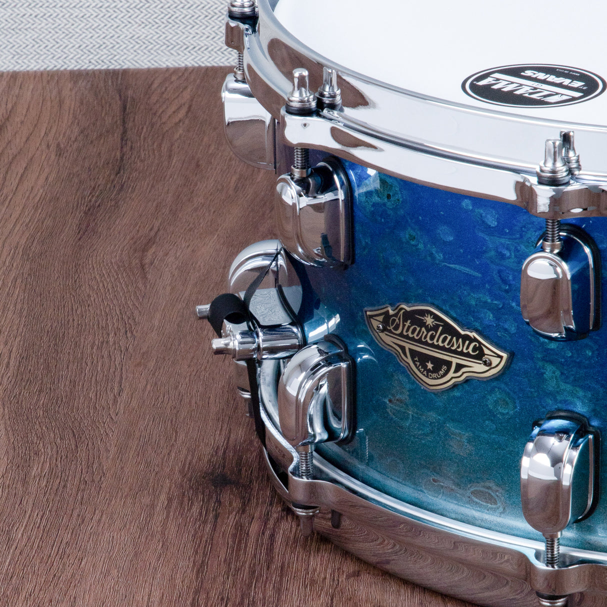 Tama 6.5 x 14-Inch Starclassic Walnut/Birch Snare Drum - Molten Blue Ice Fade